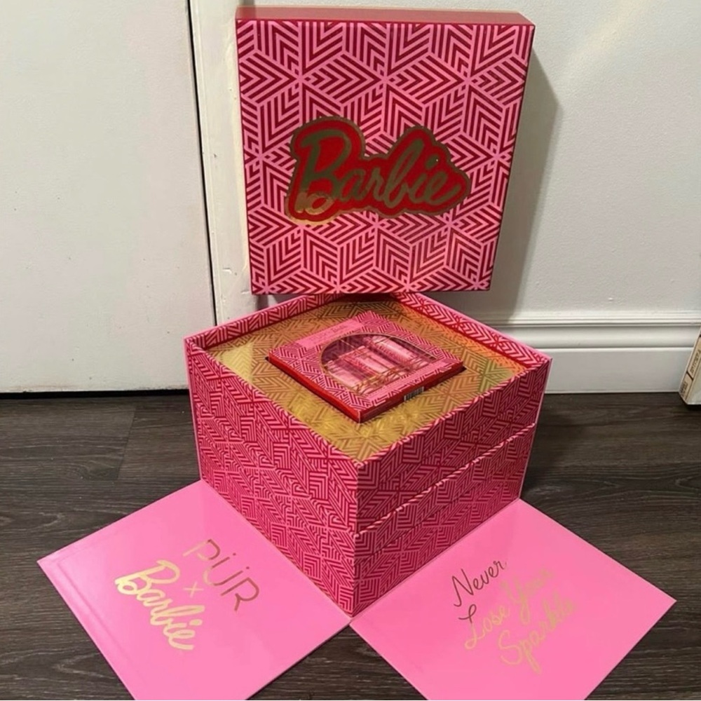 Barbie Pink and Gold make up set